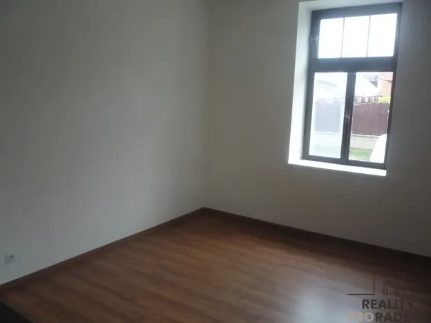 Pronájem bytu 2+kk, Kladno, Jeronýmova, 42 m2