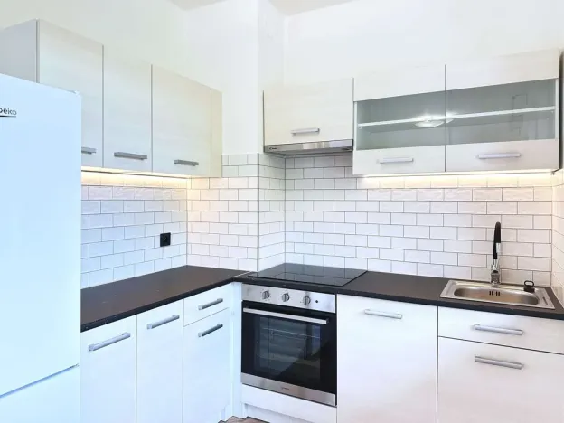 Pronájem bytu 2+kk, Praha - Nusle, Mojmírova, 59 m2