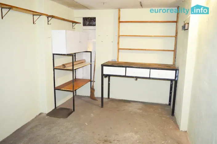 Pronájem garáže, Kladno - Kročehlavy, Bellevue, 16 m2