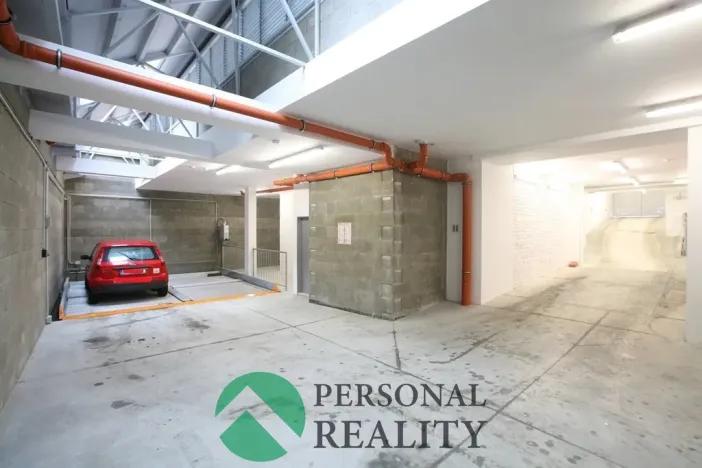 Pronájem bytu 4+kk, Praha, Laubova, 260 m2