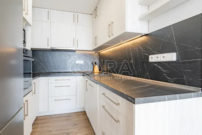 Prodej bytu 2+kk, Beroun - Beroun-Město, Košťálkova, 41 m2