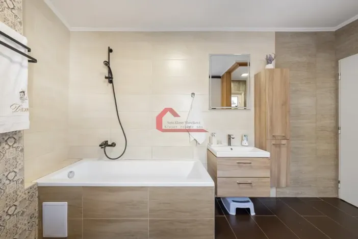 Prodej rodinného domu, Břeclav - Poštorná, Hlavní, 115 m2