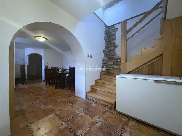 Prodej vícegeneračního domu, Ledčice, 149 m2