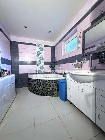 Prodej vícegeneračního domu, Ledčice, 149 m2