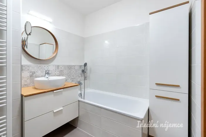 Pronájem bytu 2+kk, Chýně, Bolzanova, 52 m2