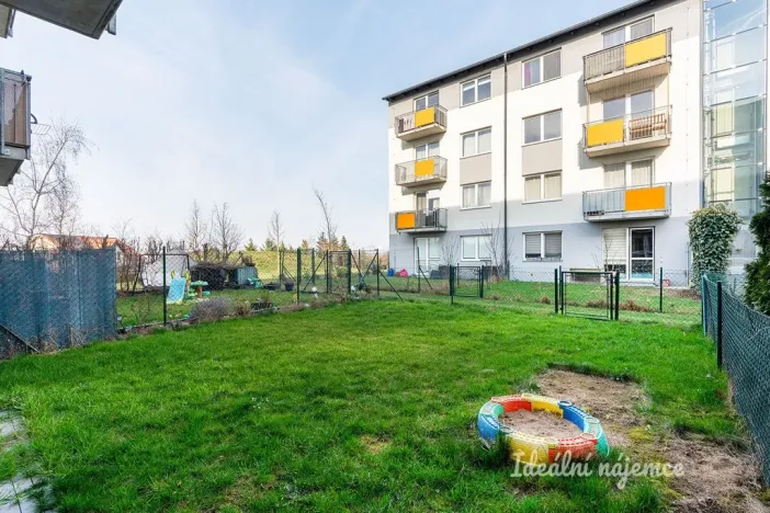 Pronájem bytu 2+kk, Chýně, Bolzanova, 52 m2