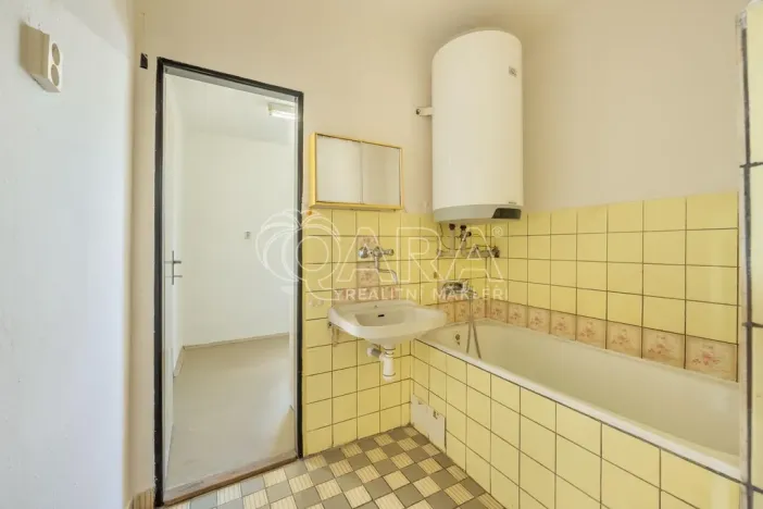 Prodej bytu 3+1, Netvořice, Sídliště II., 73 m2