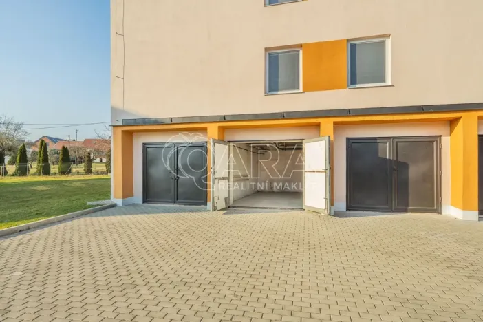 Prodej bytu 3+1, Netvořice, Sídliště II., 73 m2