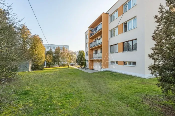 Prodej bytu 3+1, Netvořice, Sídliště II., 73 m2