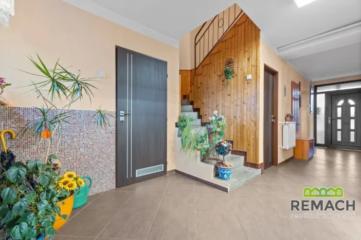 Prodej rodinného domu, Zlechov, 195 m2