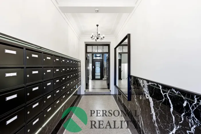 Prodej bytu 2+kk, Praha, Jeseniova, 64 m2