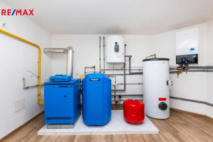 Prodej kanceláře, Praha, U zahrádek, 433 m2