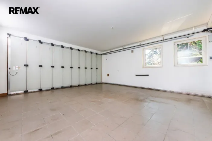 Prodej kanceláře, Praha, U zahrádek, 433 m2
