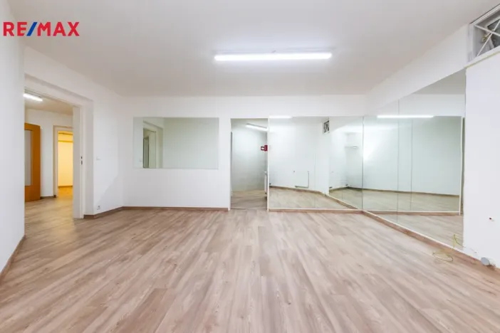 Prodej rodinného domu, Praha, U zahrádek, 433 m2