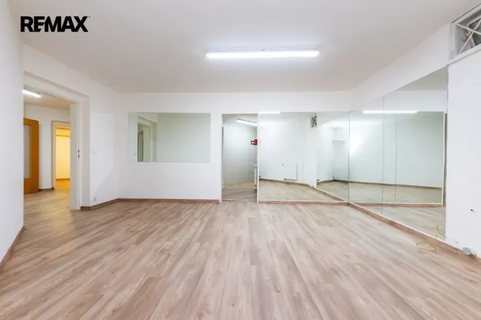 Prodej rodinného domu, Praha, U zahrádek, 433 m2