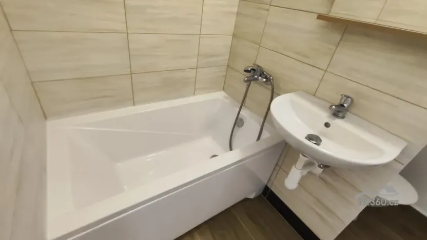 Prodej bytu 2+1, Frýdek-Místek - Frýdek, Novodvorská, 45 m2