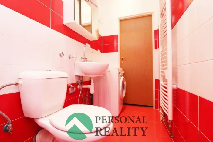 Prodej bytu 2+kk, Karlovy Vary, Vítězná, 39 m2