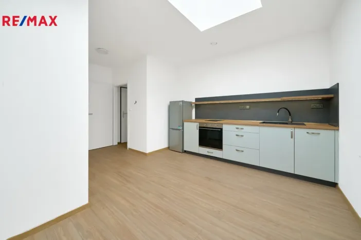 Pronájem bytu 1+kk, Hradec Králové - Pražské Předměstí, Blažíčkovo náměstí, 19 m2