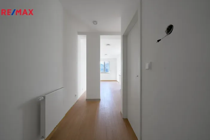 Pronájem bytu 1+kk, Hradec Králové - Pražské Předměstí, Blažíčkovo náměstí, 30 m2