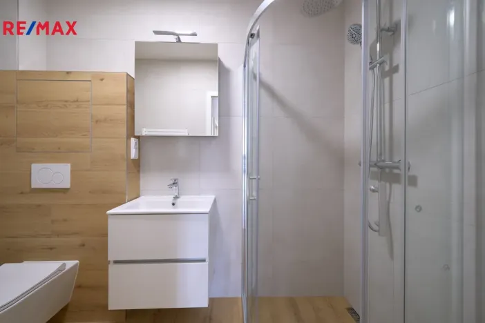 Pronájem bytu 1+kk, Hradec Králové - Pražské Předměstí, Blažíčkovo náměstí, 30 m2