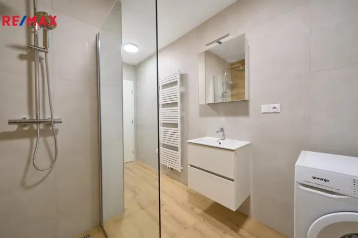 Pronájem bytu 3+kk, Hradec Králové - Pražské Předměstí, Blažíčkovo náměstí, 57 m2