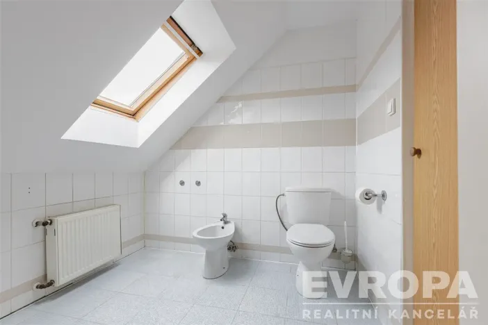 Prodej rodinného domu, Stará Huť, Družstevní, 142 m2