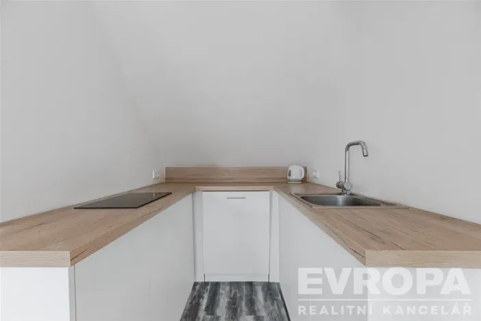 Prodej rodinného domu, Stará Huť, Družstevní, 142 m2