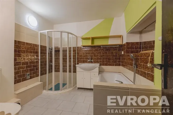 Prodej rodinného domu, Stará Huť, Družstevní, 142 m2