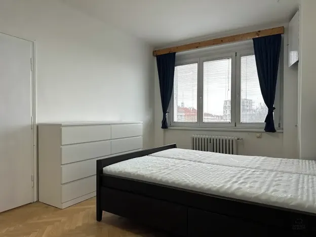 Pronájem bytu 2+kk, Praha - Žižkov, Na Ohradě, 48 m2