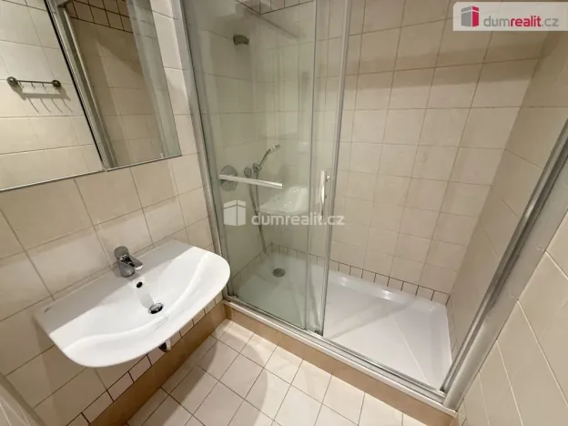 Pronájem bytu 2+1, Praha - Smíchov, U Nikolajky, 68 m2