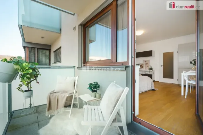 Pronájem bytu 1+kk, Praha - Jinonice, Pod stolovou horou, 37 m2