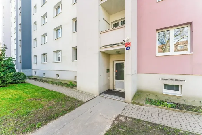 Prodej bytu 3+1, Praha - Malešice, Káranská, 76 m2