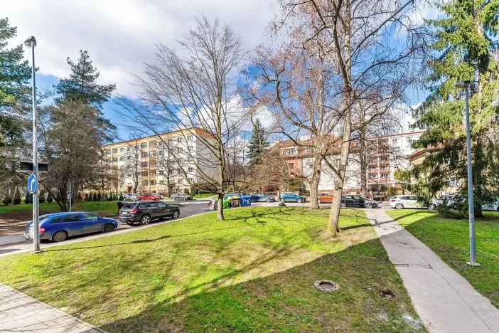 Prodej bytu 3+1, Praha - Malešice, Káranská, 76 m2