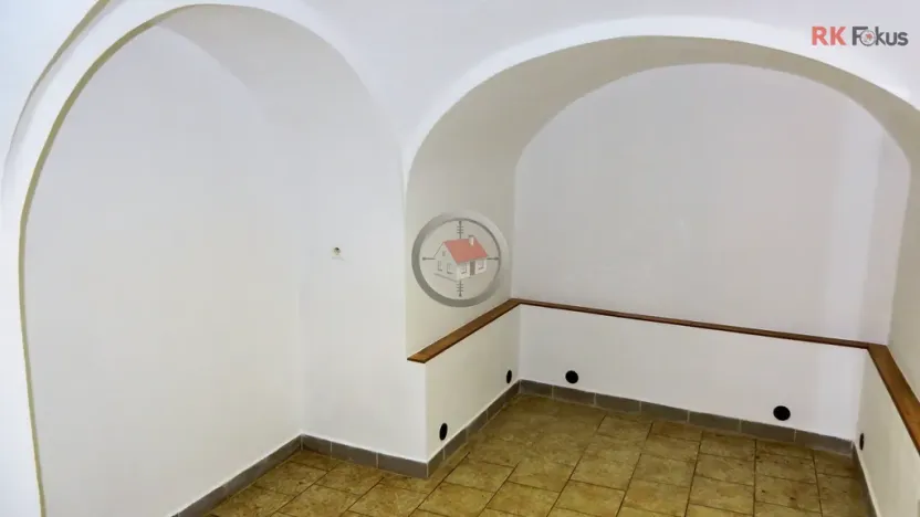 Pronájem bytu 2+kk, Moravské Budějovice, nám. ČSA, 44 m2