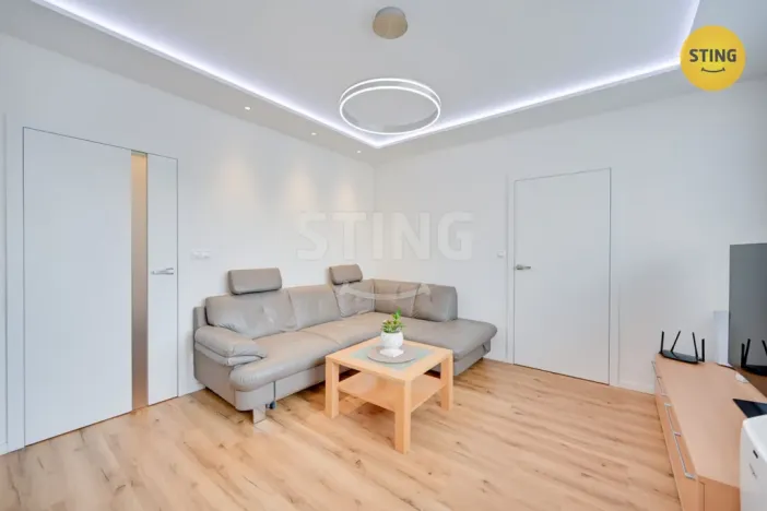 Prodej bytu 2+1, Hodonín, Lužní, 41 m2