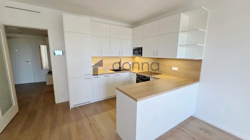 Pronájem bytu 2+kk, Praha, Hábova, 56 m2