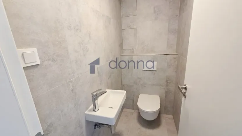 Pronájem bytu 2+kk, Praha, Hábova, 56 m2