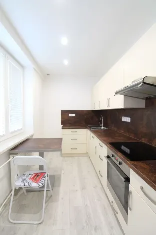 Pronájem bytu 2+1, Plzeň - Východní Předměstí, náměstí Generála Píky, 54 m2