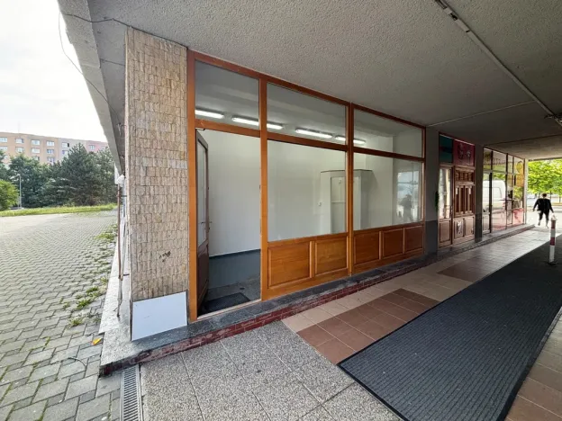 Pronájem obchodního prostoru, Plzeň - Skvrňany, Karla Steinera, 14 m2