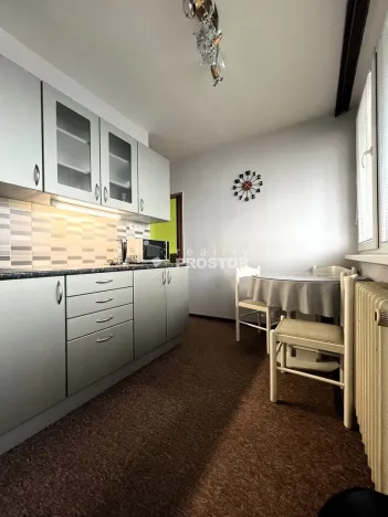 Pronájem bytu 2+1, Kladno, Petrohradská, 62 m2