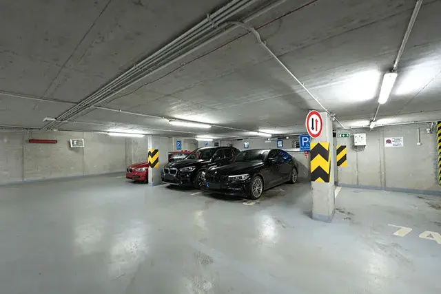 Pronájem bytu 4+kk, Praha - Holešovice, Komunardů, 200 m2