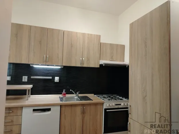 Pronájem bytu 2+1, Znojmo, Jarošova, 53 m2