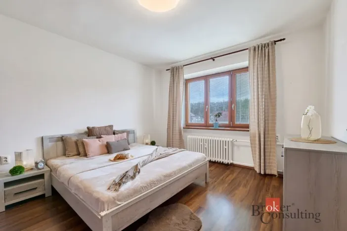 Pronájem bytu 3+1, Pardubice - Svítkov, Kostnická, 67 m2