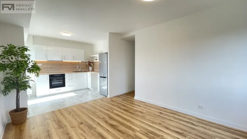 Prodej bytu 2+kk, Ostrava, Polská, 44 m2