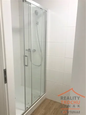 Pronájem bytu 1+kk, Hradec Králové, třída Edvarda Beneše, 30 m2