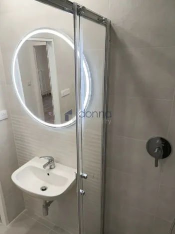 Pronájem bytu 3+kk, Praha, Pšenčíkova, 75 m2