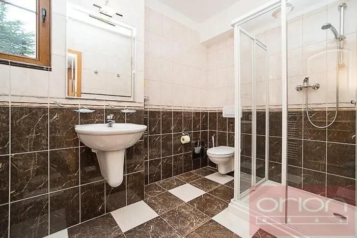 Pronájem rodinného domu, Praha - Nebušice, Druhého odboje, 390 m2