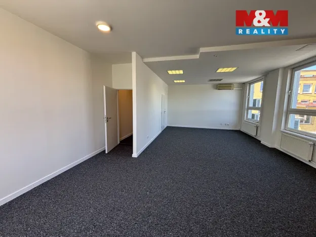 Pronájem kanceláře, Ostrava - Přívoz, Trocnovská, 240 m2