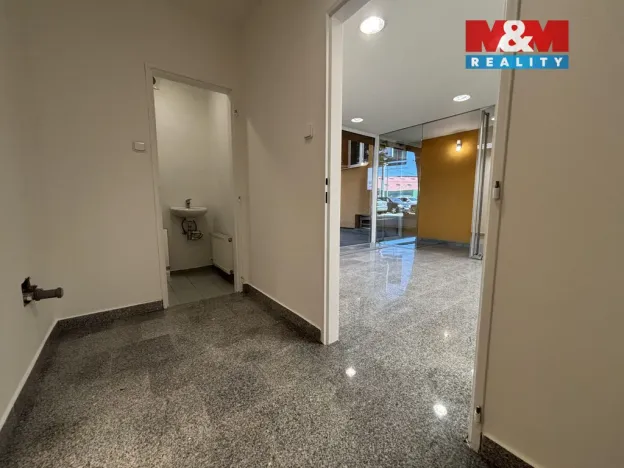 Pronájem obchodního prostoru, Ostrava - Přívoz, Úprkova, 54 m2