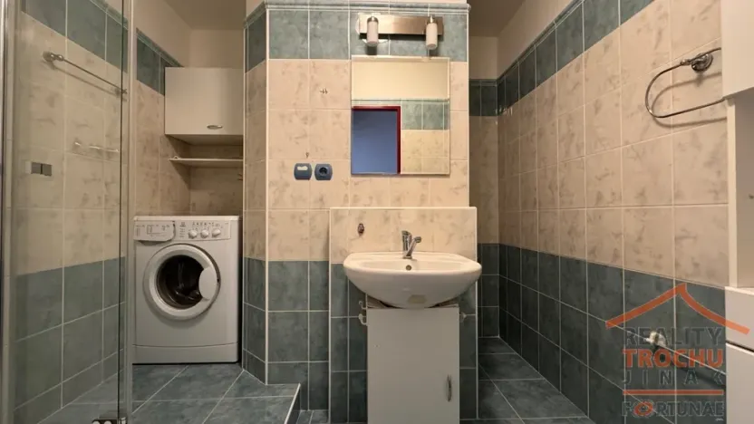 Pronájem bytu 1+1, Hradec Králové, Hrubínova, 39 m2